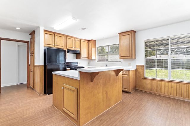 413 Gardenia Avenue, Orange, TX 77630