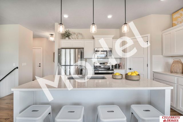 18608 Mary Street, Elkhorn, NE 68022