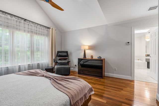 65 Crescent Rd 65, Needham, MA 02494