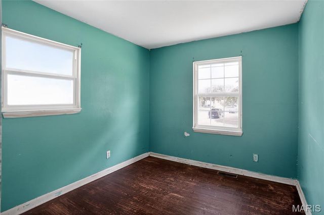 1420 Columbus Drive, St Louis, MO 63138
