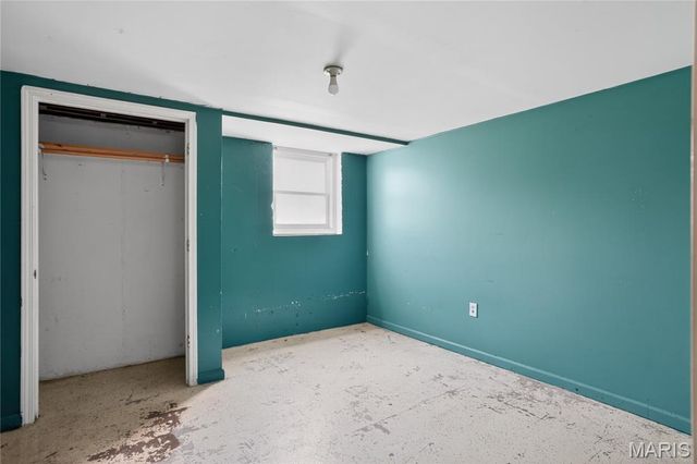 1420 Columbus Drive, St Louis, MO 63138