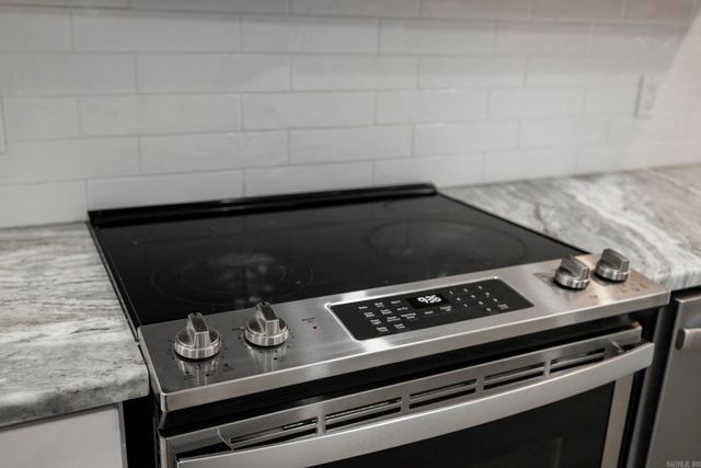 40 Alta Way, Hot Springs, AR 71909