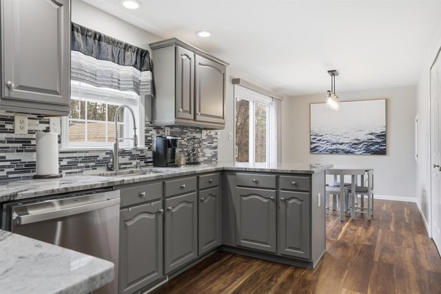 16 Shilah Drive, Derry, NH 03038