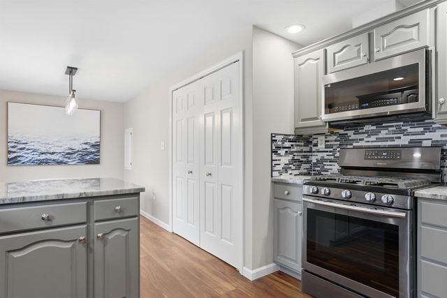 16 Shilah Drive, Derry, NH 03038