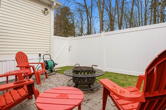 16 Shilah Drive, Derry, NH 03038