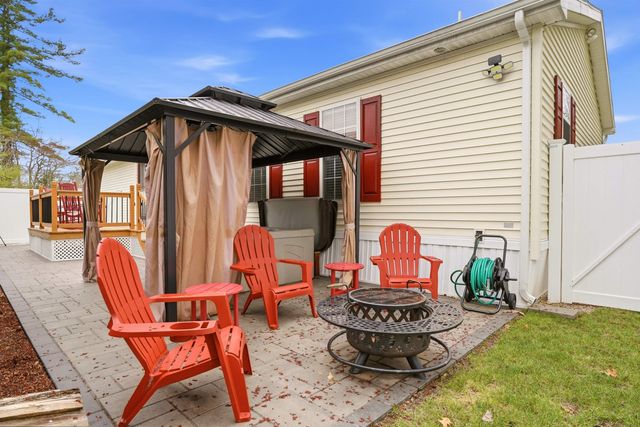 16 Shilah Drive, Derry, NH 03038