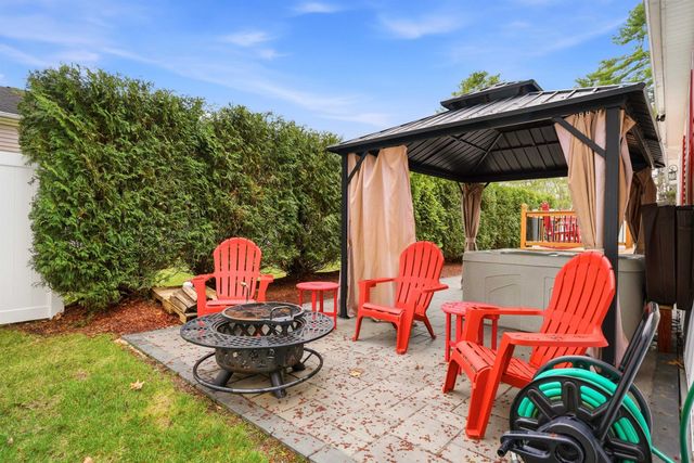 16 Shilah Drive, Derry, NH 03038