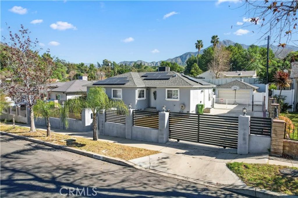 11108 Leolang Ave, Sunland (los Angeles), CA 91040
