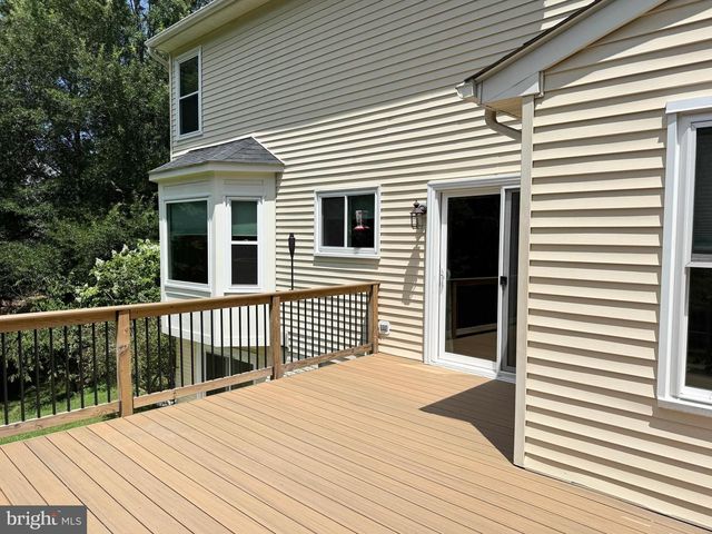 53 CRESTWOOD LN, Stafford, VA 22554