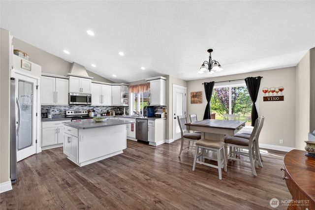 8949 Wilkensen Road SE, Yelm, WA 98597