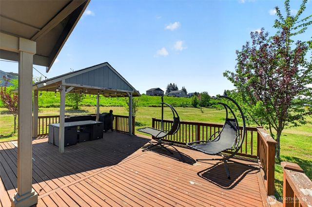 8949 Wilkensen Road SE, Yelm, WA 98597