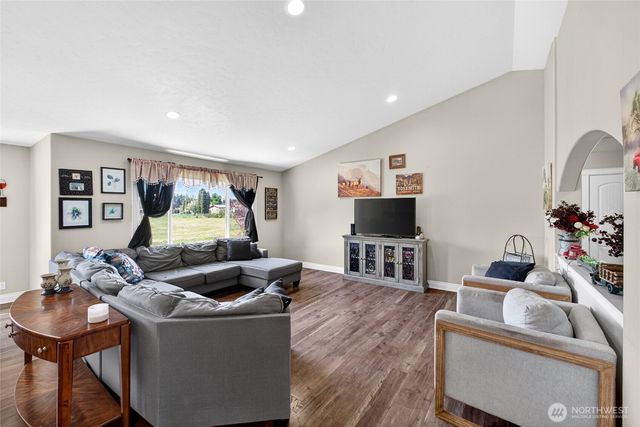 8949 Wilkensen Road SE, Yelm, WA 98597