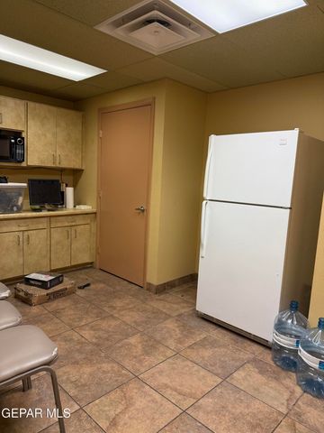 1527 Brown Street Unit C, El Paso, TX 79902