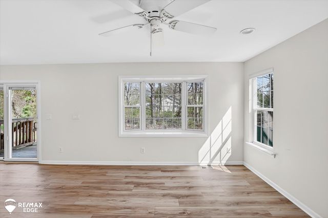 4469 Meadowlane Court, Burton, MI 48519