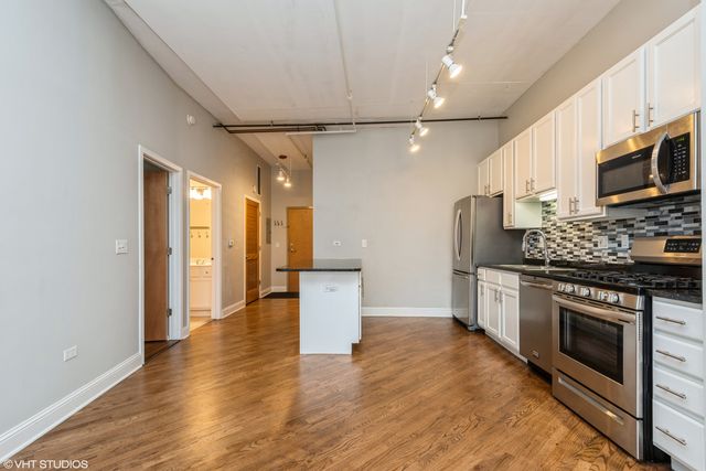 6 S Laflin Street 523, Chicago, IL 60607