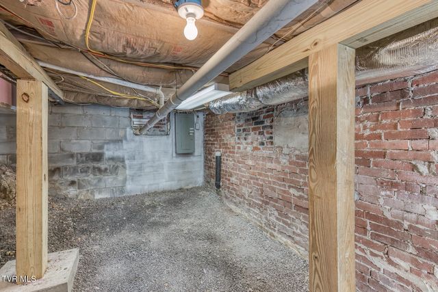 1400 Jayne Road, Kingsport, TN 37660