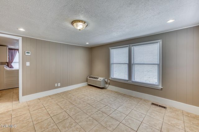 1400 Jayne Road, Kingsport, TN 37660