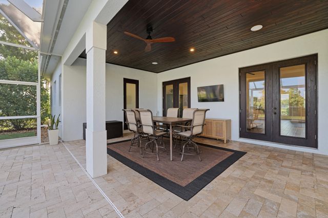 9301 154th Road N, Jupiter, FL 33478