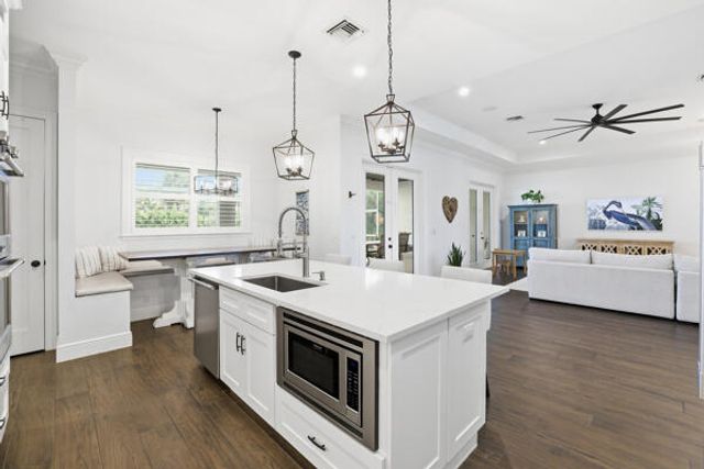 9301 154th Road N, Jupiter, FL 33478