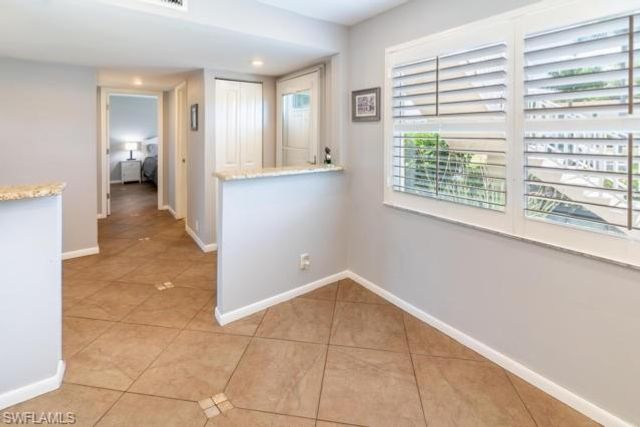581 Teryl RD 5, Naples, FL 34112