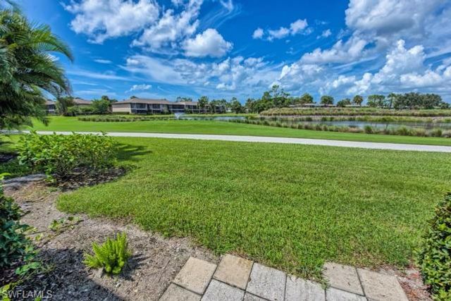 581 Teryl RD 5, Naples, FL 34112