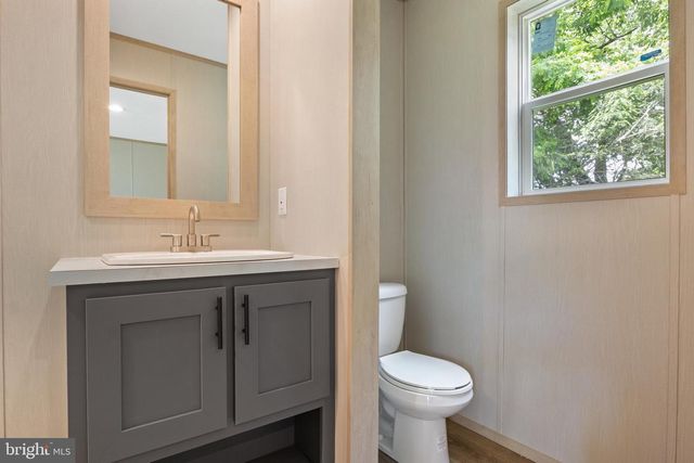 11 PINE ST, York, PA 17406