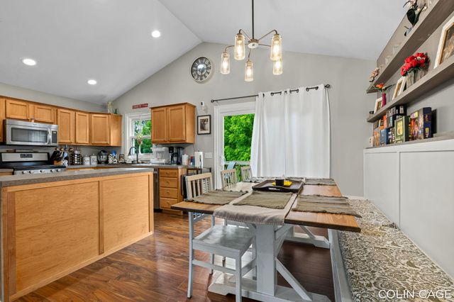2903 Fox Hill Drive, Jenison, MI 49428