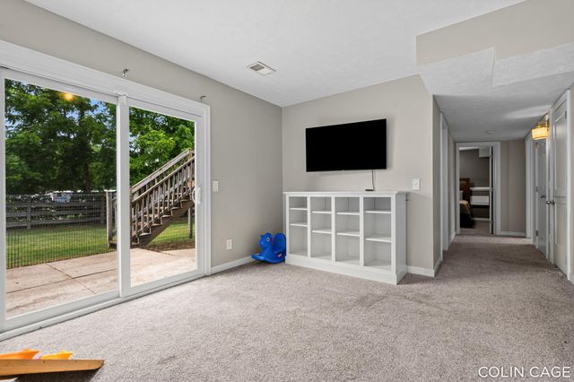 2903 Fox Hill Drive, Jenison, MI 49428