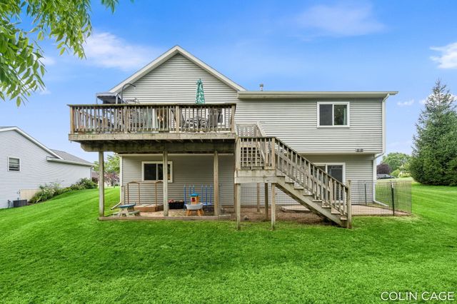 2903 Fox Hill Drive, Jenison, MI 49428