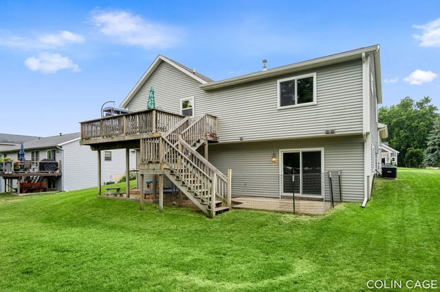 2903 Fox Hill Drive, Jenison, MI 49428