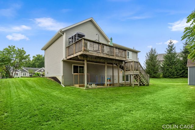 2903 Fox Hill Drive, Jenison, MI 49428