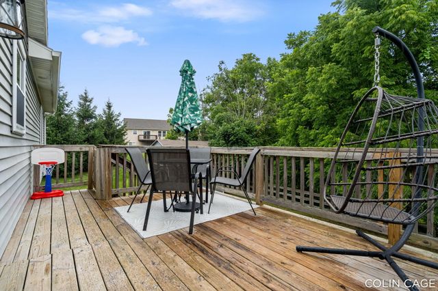 2903 Fox Hill Drive, Jenison, MI 49428