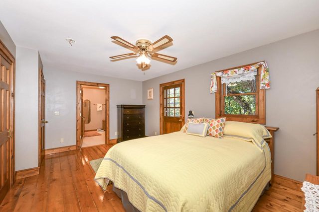 S86W30445 Stonegate DRIVE, Mukwonago, WI 53149