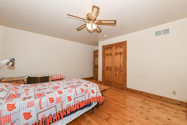 S86W30445 Stonegate DRIVE, Mukwonago, WI 53149
