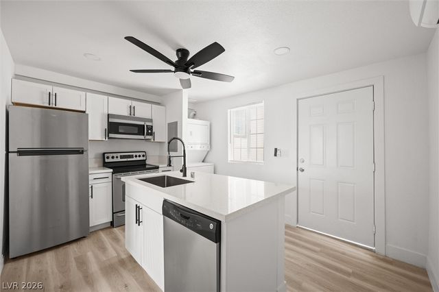 623 North 10th Street B, Las Vegas, NV 89101