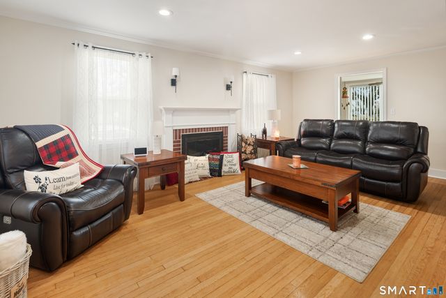 135 Laurel Place, Bridgeport, CT 06604