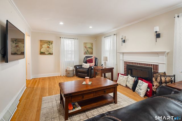 135 Laurel Place, Bridgeport, CT 06604