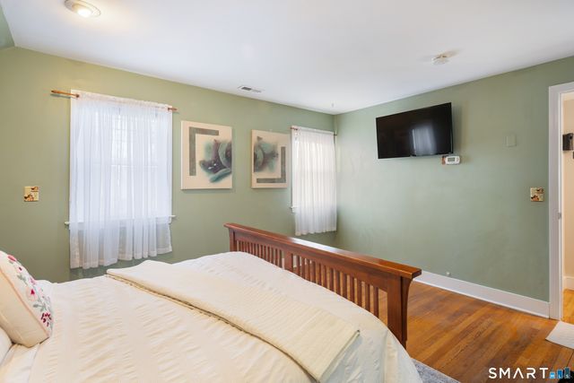 135 Laurel Place, Bridgeport, CT 06604