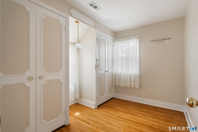 135 Laurel Place, Bridgeport, CT 06604