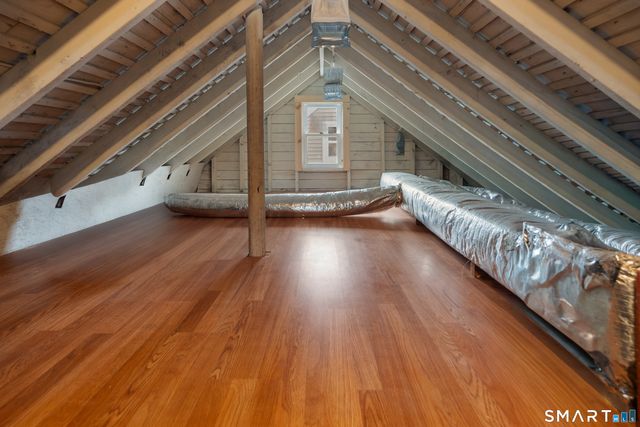 135 Laurel Place, Bridgeport, CT 06604