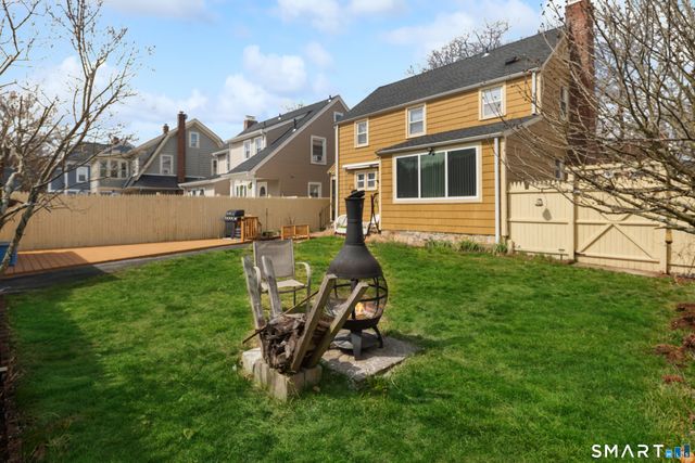 135 Laurel Place, Bridgeport, CT 06604