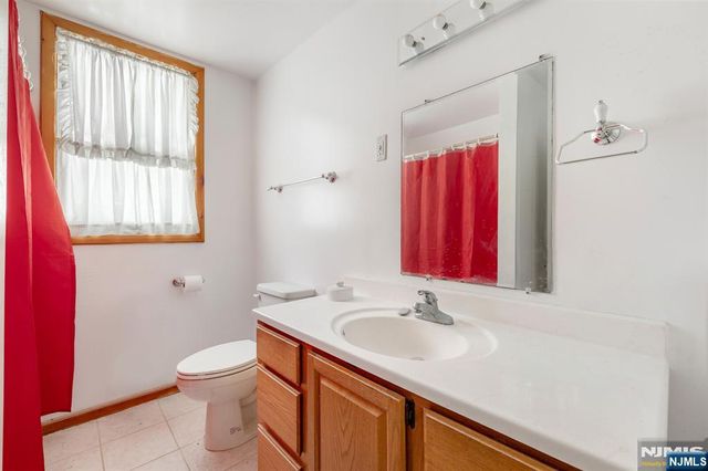 65 Marsellus Place, Garfield, NJ 07026