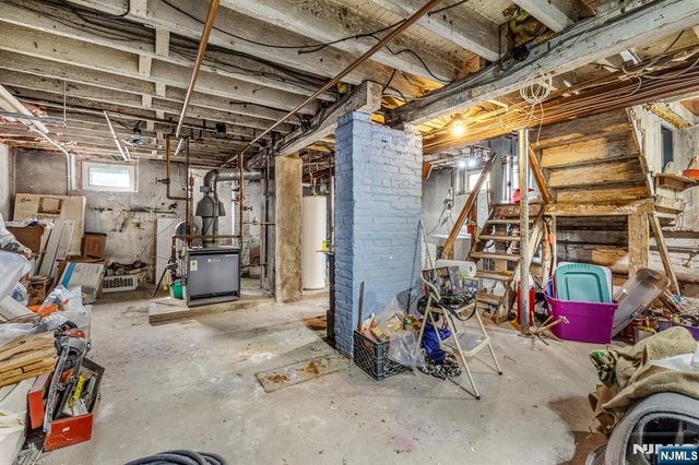 65 Marsellus Place, Garfield, NJ 07026