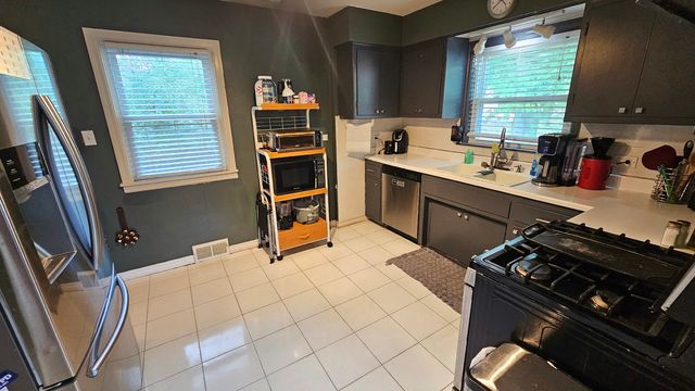 18526 Dixie Highway, Homewood, IL 60430