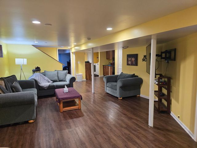 18526 Dixie Highway, Homewood, IL 60430