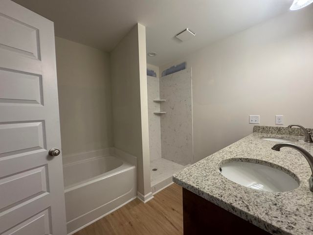 10 Ramblewood Ln, Wedgefield, SC 29168