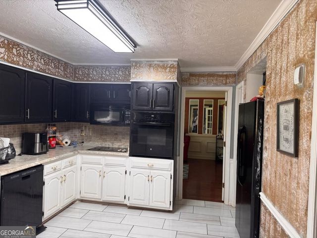 290 Dix Lee On Drive, Fayetteville, GA 30214