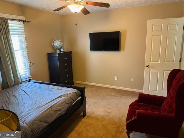290 Dix Lee On Drive, Fayetteville, GA 30214