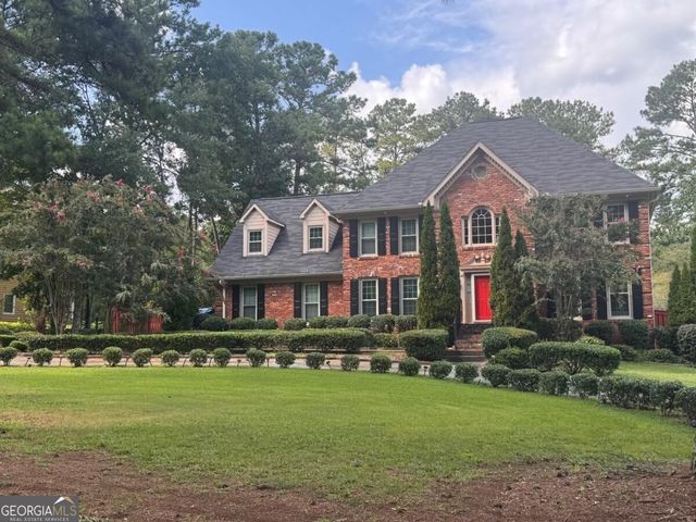290 Dix Lee On Drive, Fayetteville, GA 30214