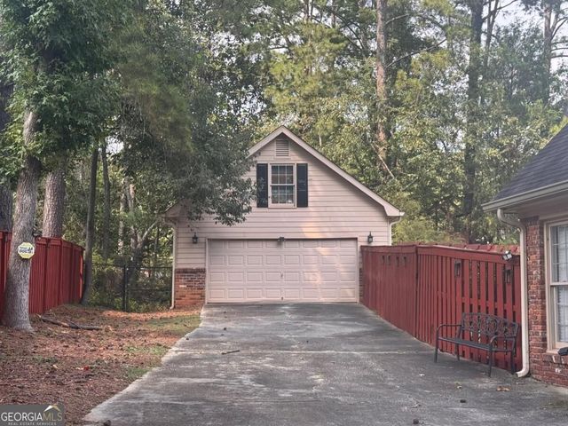 290 Dix Lee On Drive, Fayetteville, GA 30214